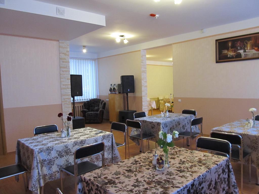 Hotel Viesu Maja Ezerkalns Krasław Zewnętrze zdjęcie