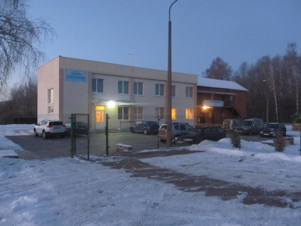 Hotel Viesu Maja Ezerkalns Krasław Zewnętrze zdjęcie